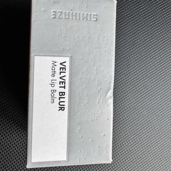 Semihaze Velvet Blur matte lip balm - Picture 3 of 4